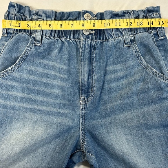 SO Juniors Mom Jean High Rise Size 9 (30x26) Taper Distressed Stretch Med Blue - Picture 7 of 14